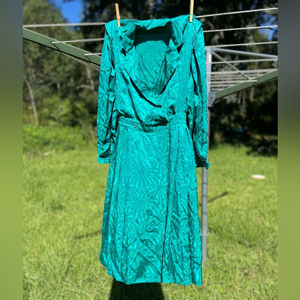 Billy Jack for her green satin dress 5/6